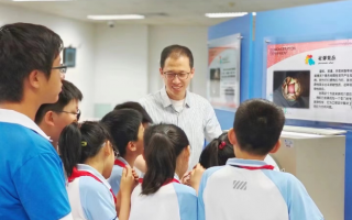 天津青少年科技 第39届天津科技周主题科普活动：天大智能科技吸引市民关注